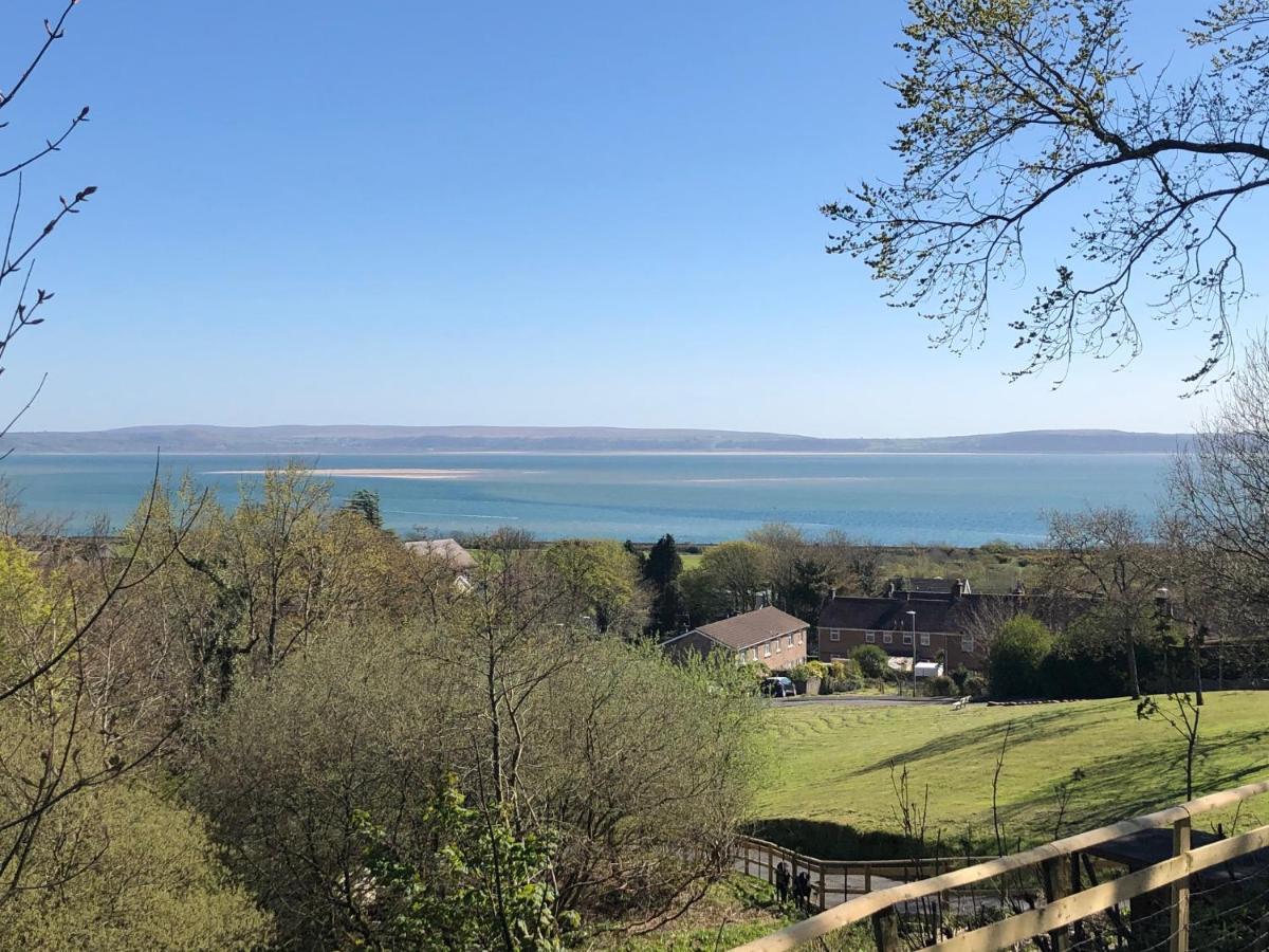 Bronllys Farm Coastal Self-Catering Apartment Ланели Екстериор снимка