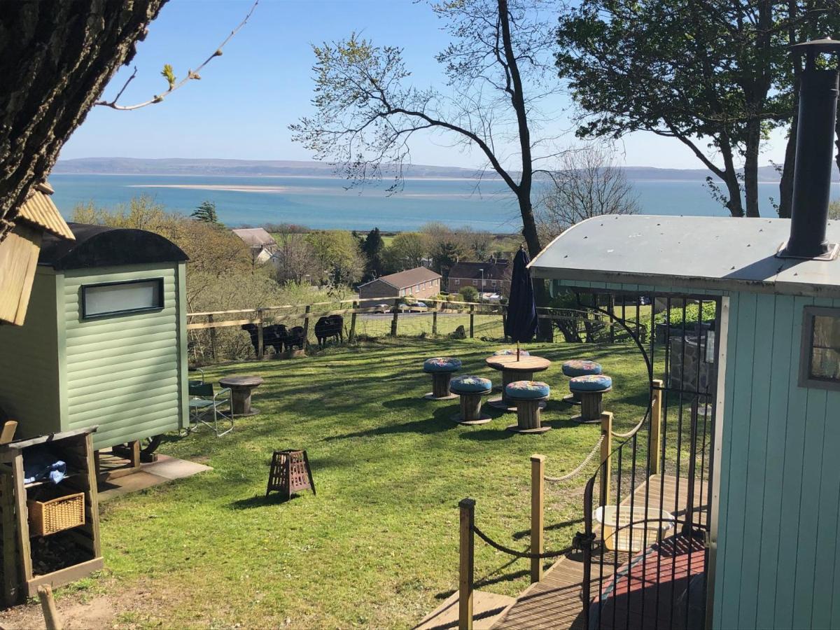 Bronllys Farm Coastal Self-Catering Apartment Ланели Екстериор снимка