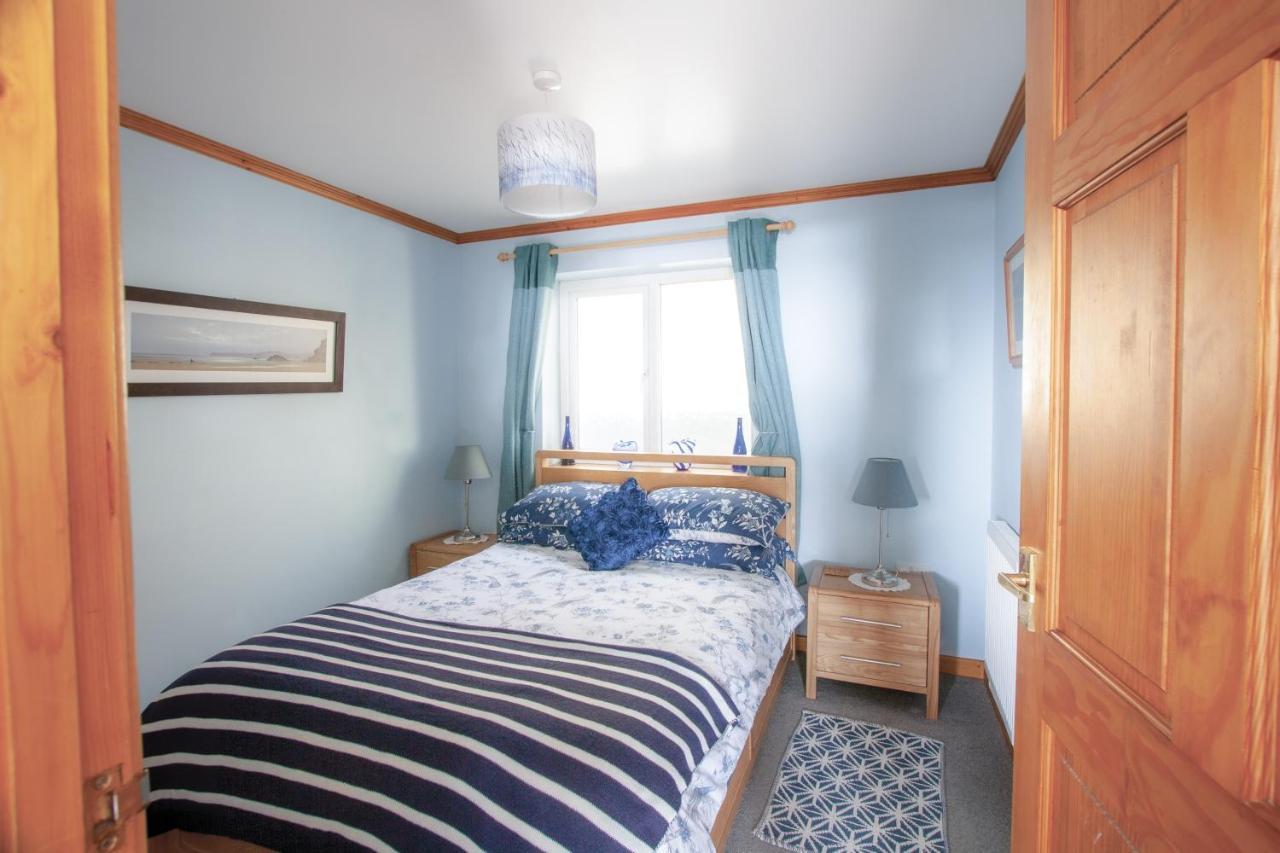 Bronllys Farm Coastal Self-Catering Apartment Ланели Екстериор снимка
