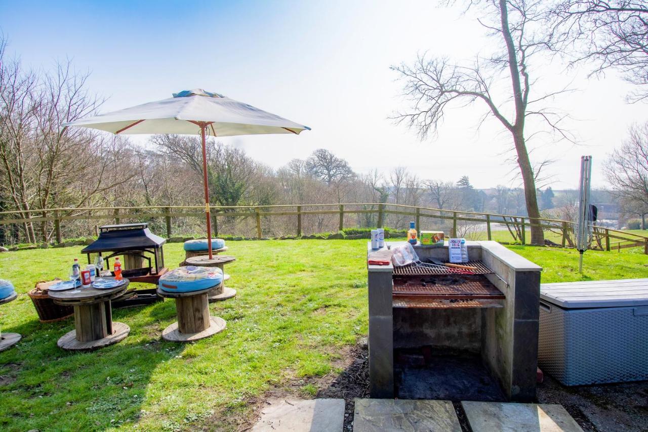Bronllys Farm Coastal Self-Catering Apartment Ланели Екстериор снимка